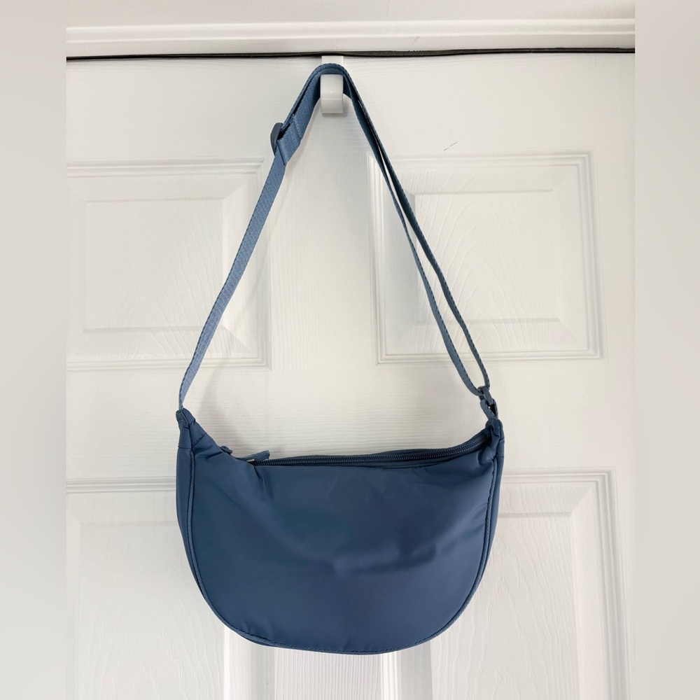 32°COOL NYLON BAG WITH ADJUSTABLE STRONG STRAP BLUE LIGHTWEIGHT PACKABLE NWOT